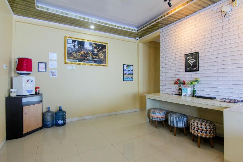 Yani Homestay by ZUZU - Lobi