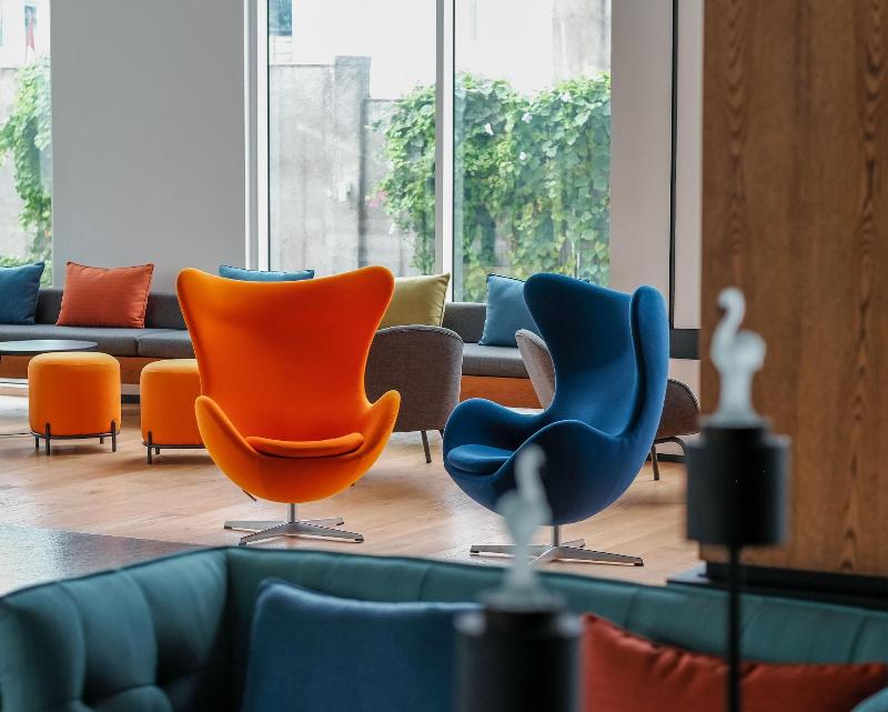 Aloft Jakarta Tb Simatupang - Lobi
