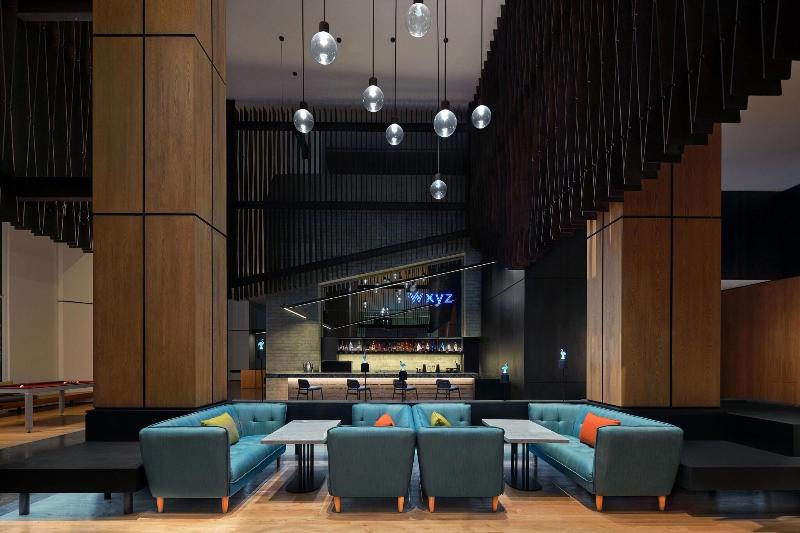 Aloft Jakarta Tb Simatupang - Lobi
