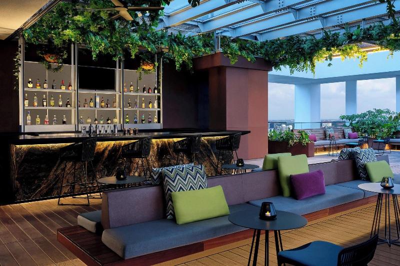 Aloft Jakarta Tb Simatupang - Lobi
