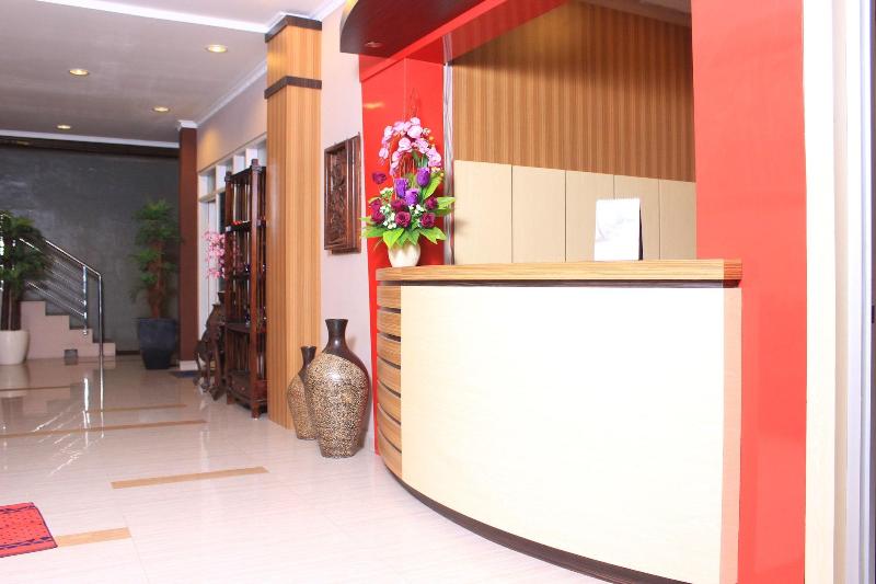 Novatel Yogyakarta - Lobi