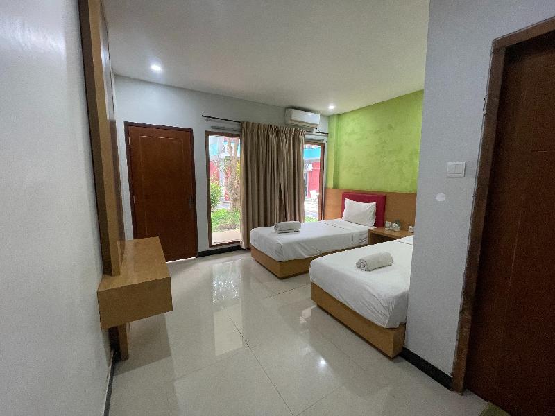 Melati Resort & Hotel Kuta Lombok by ZUZU - Oda