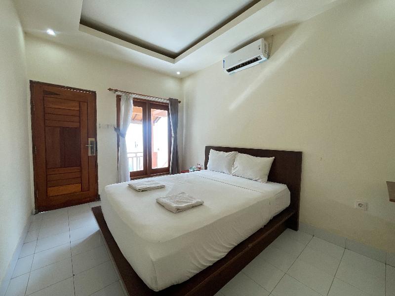 Melati Resort & Hotel Kuta Lombok by ZUZU - Oda