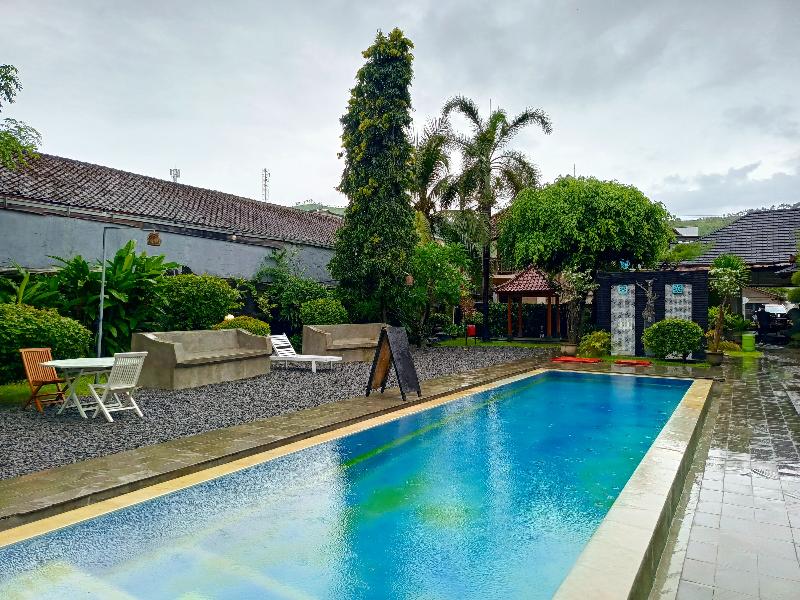 Melati Resort & Hotel Kuta Lombok by ZUZU - Havuz