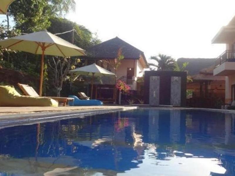 Melati Resort & Hotel Kuta Lombok by ZUZU - Havuz