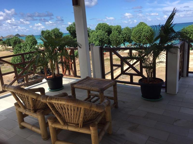 Family Beach Hotel - kuta lombok - Genel