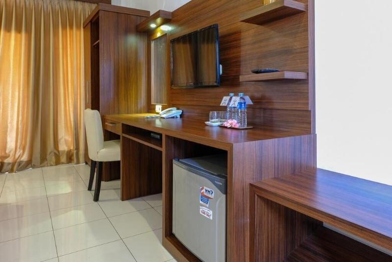Family Beach Hotel - kuta lombok - Oda