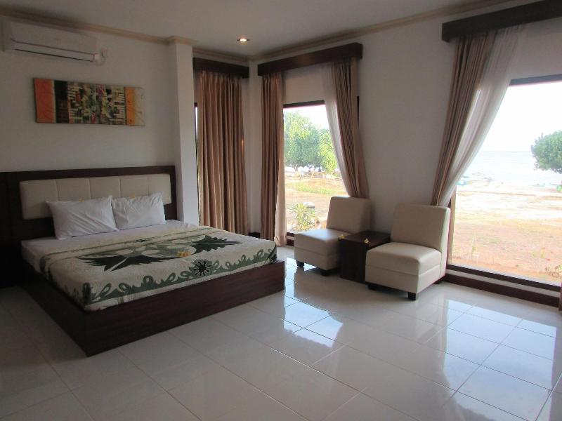 Family Beach Hotel - kuta lombok - Oda
