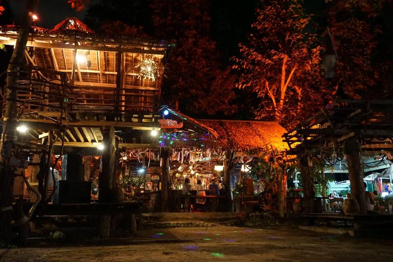 Chill Out Bar And Bungalows - Bar