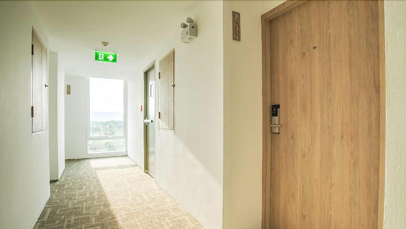 B2 Phrae Boutique & Budget Hotel - Lobi