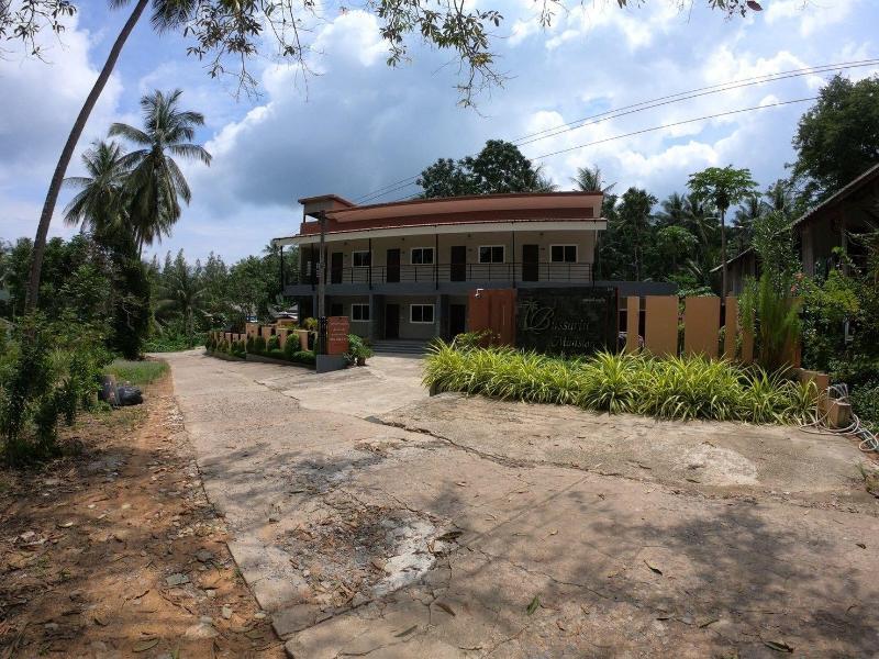 Bussarin Mansion - Genel