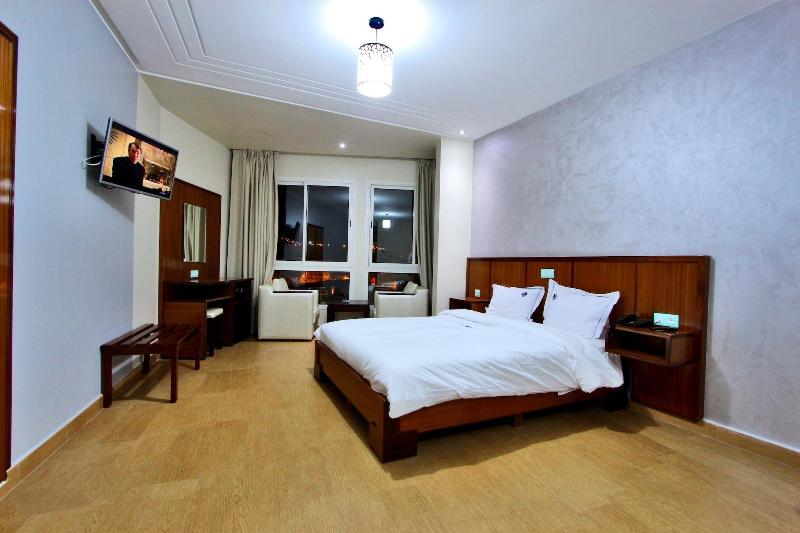 Hotel La Perla - Genel