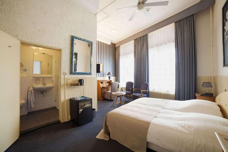 Hotel Dordrecht - Oda