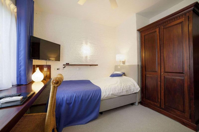 Hotel Dordrecht - Oda