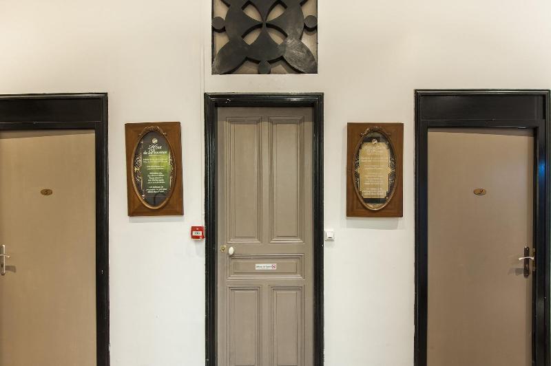 Hôtel De Charme Le Provence - Lobi