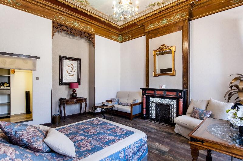 Hôtel De Charme Le Provence - Oda