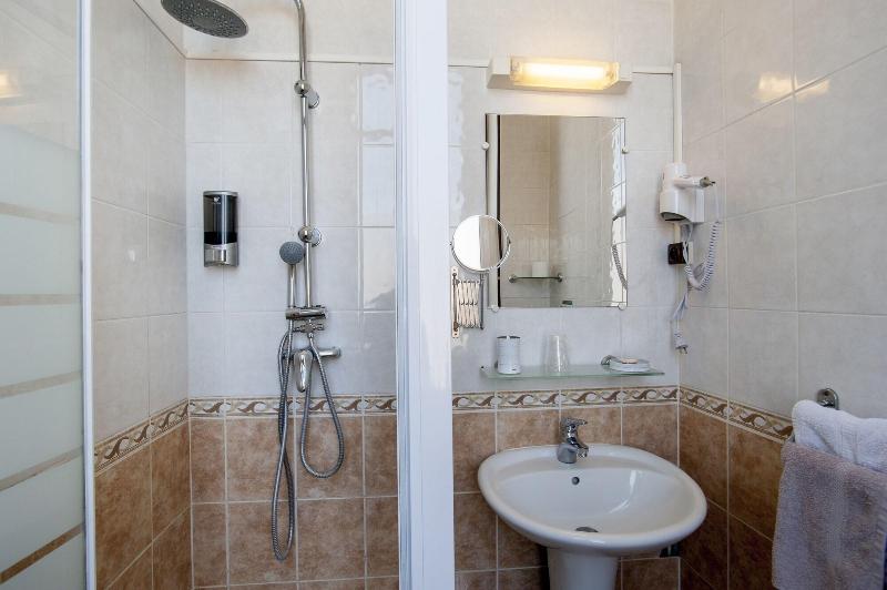 Hôtel De Charme Le Provence - Oda