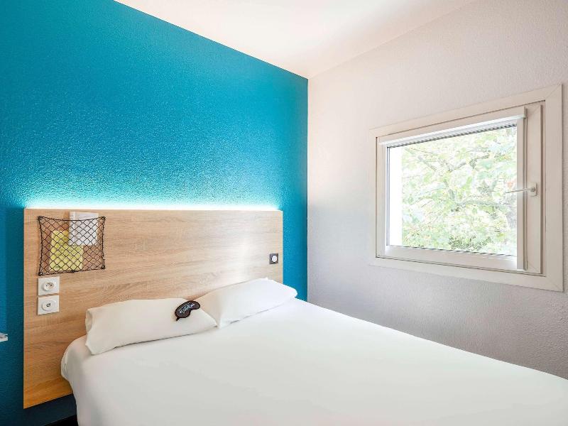 Hotelf1 Thonon Les Bains Est - Genel