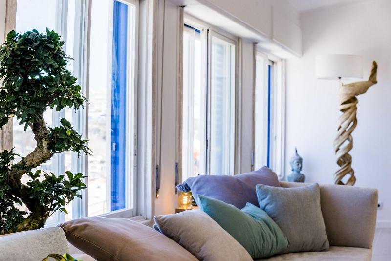 Sandhi House - Yoga & Wellness - Lobi