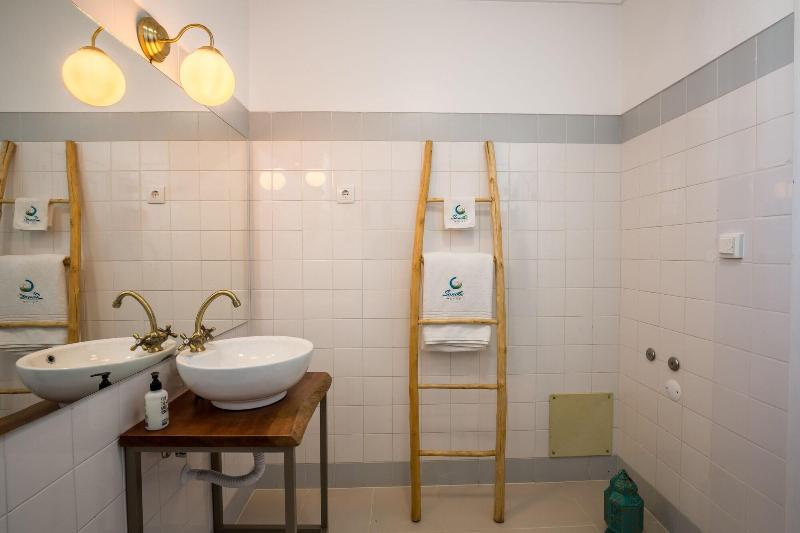 Sandhi House - Yoga & Wellness - Oda