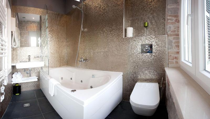 Authentic Luxury Rooms - Aktivite