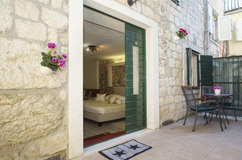 Authentic Luxury Rooms - Genel