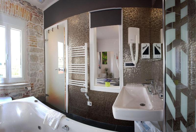 Authentic Luxury Rooms - Oda