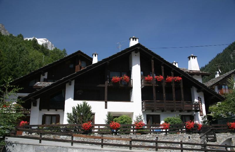 Pilier d'Angle - Genel