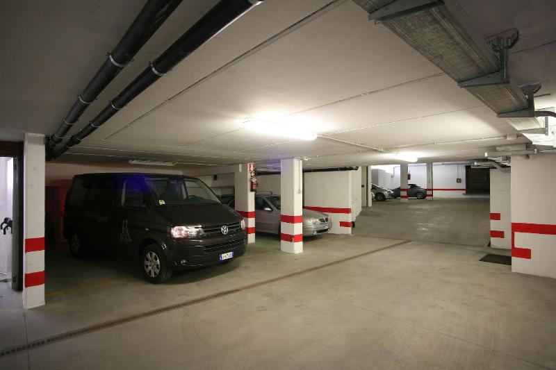 Pilier d'Angle - Genel