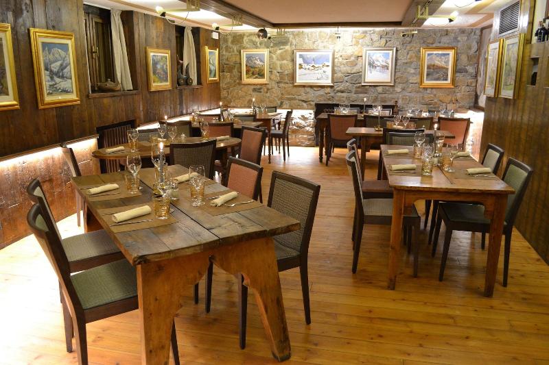 Pilier d'Angle - Restoran