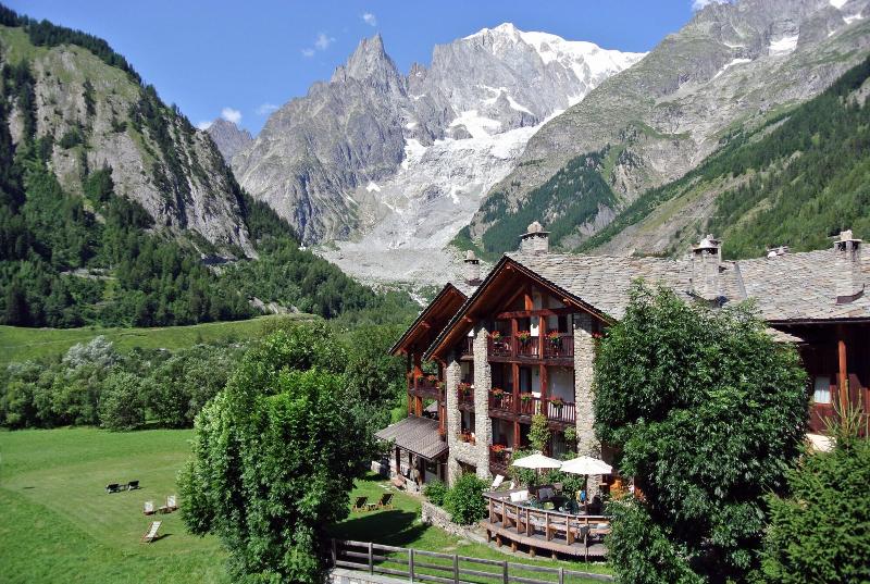 Auberge De La Maison - Genel