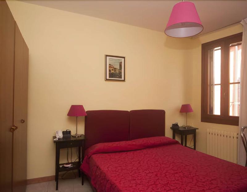 Hotel Dalla Mora - Oda