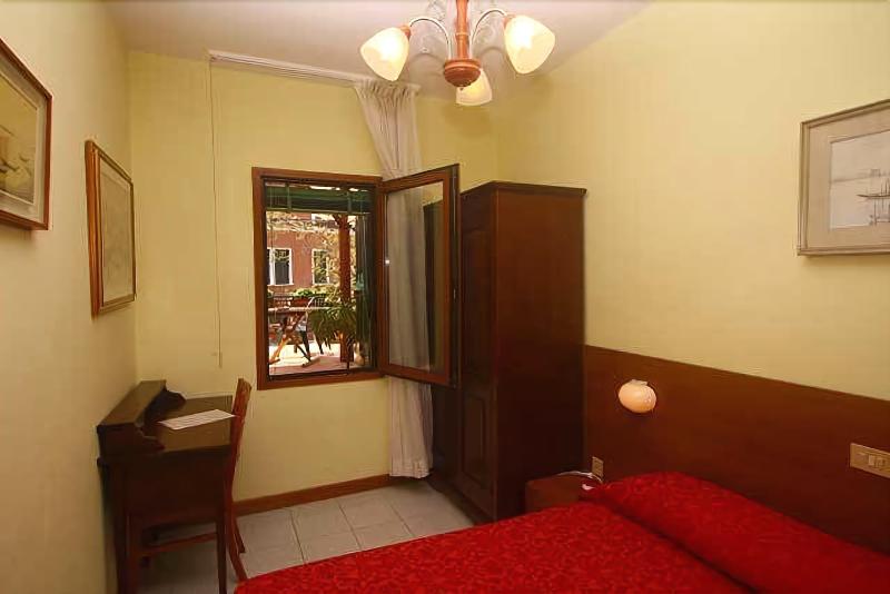 Hotel Dalla Mora - Oda