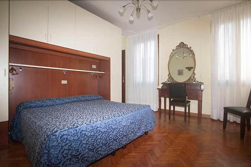 Hotel Dalla Mora - Oda