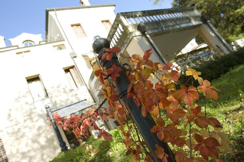 Hotel Villa Scalabrini - Genel