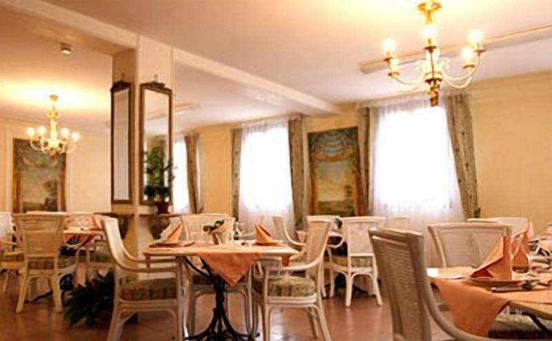 Hotel Villa Scalabrini - Restoran