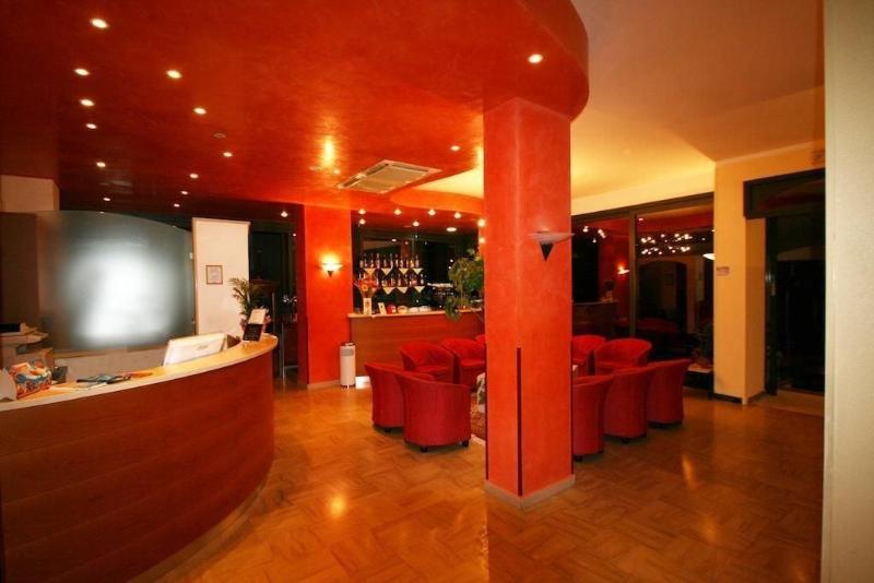 Hotel Dusseldorf - Bar