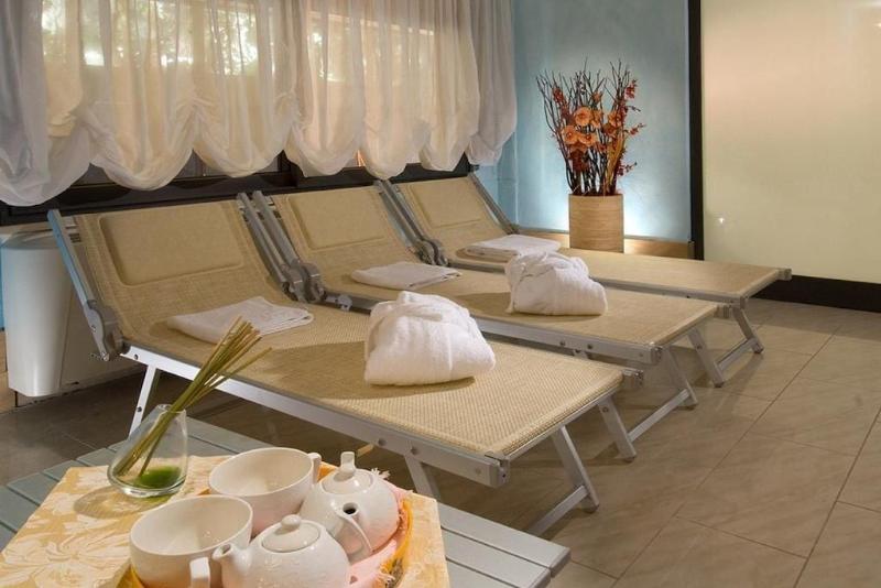 Hotel Dusseldorf - Lobi