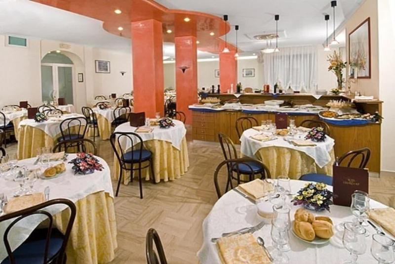 Hotel Dusseldorf - Restoran