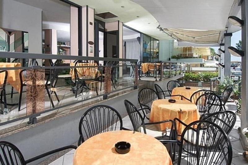 Hotel Dusseldorf - Restoran