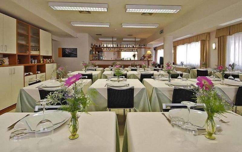 Hotel Maita - Restoran