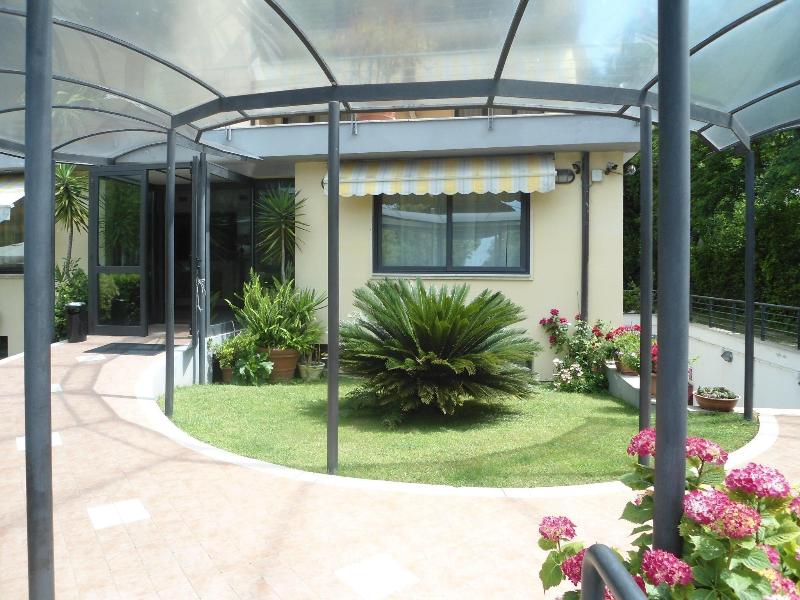 Hotel Maita - Teras