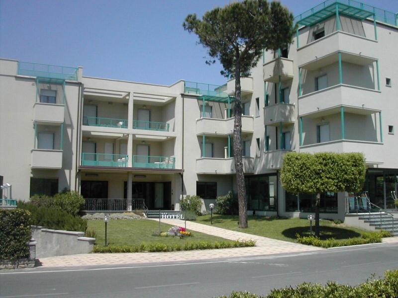 Hotel Flora - Genel
