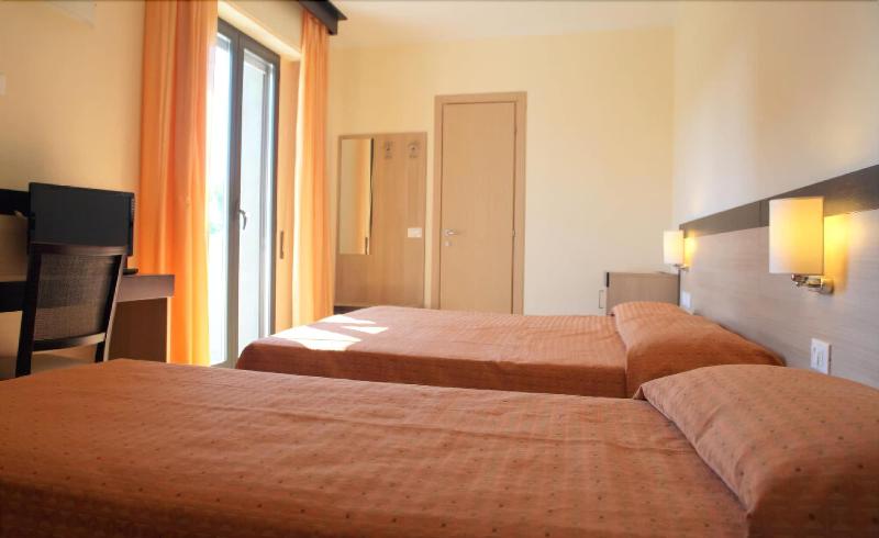 Hotel Flora - Oda