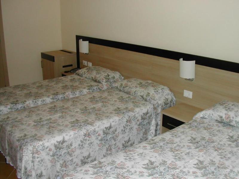 Hotel Flora - Oda