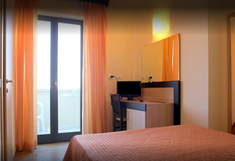 Hotel Flora - Oda