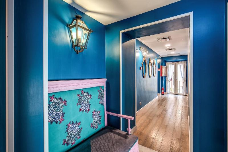 Parlamento Boutique Hotel - Lobi