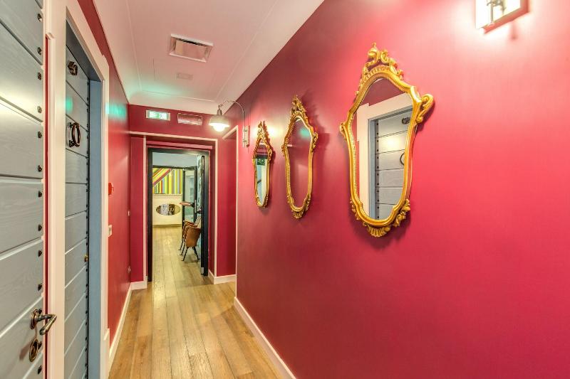Parlamento Boutique Hotel - Lobi