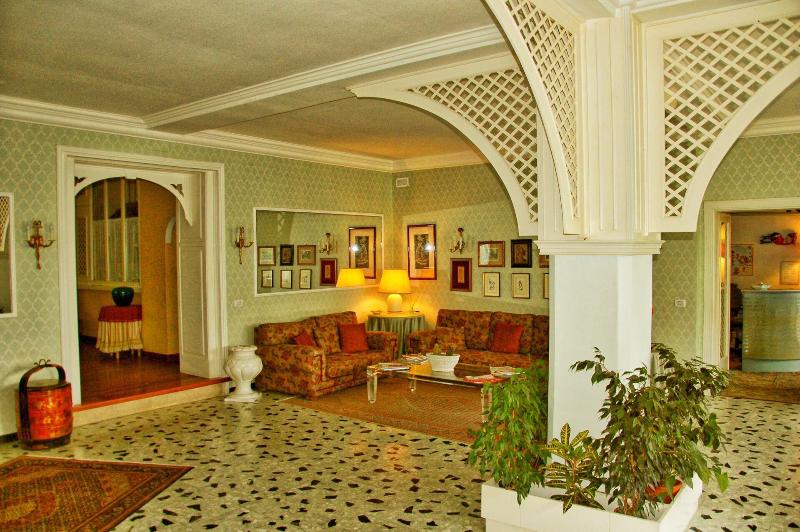 Hotel La Culla Del Lago - Lobi