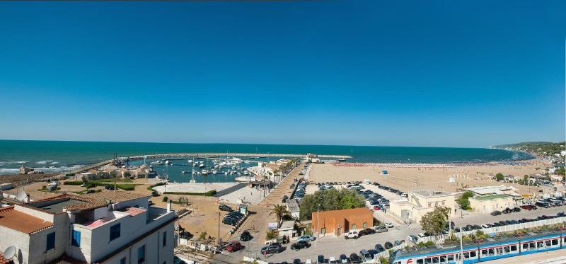 Hotel Borgo Marina - Plaj